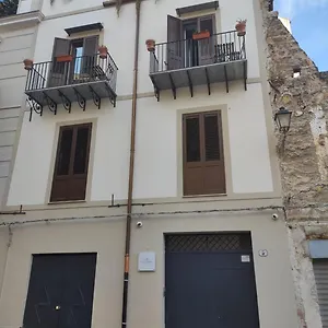 Cala Peppa 3*, Palermo Italien